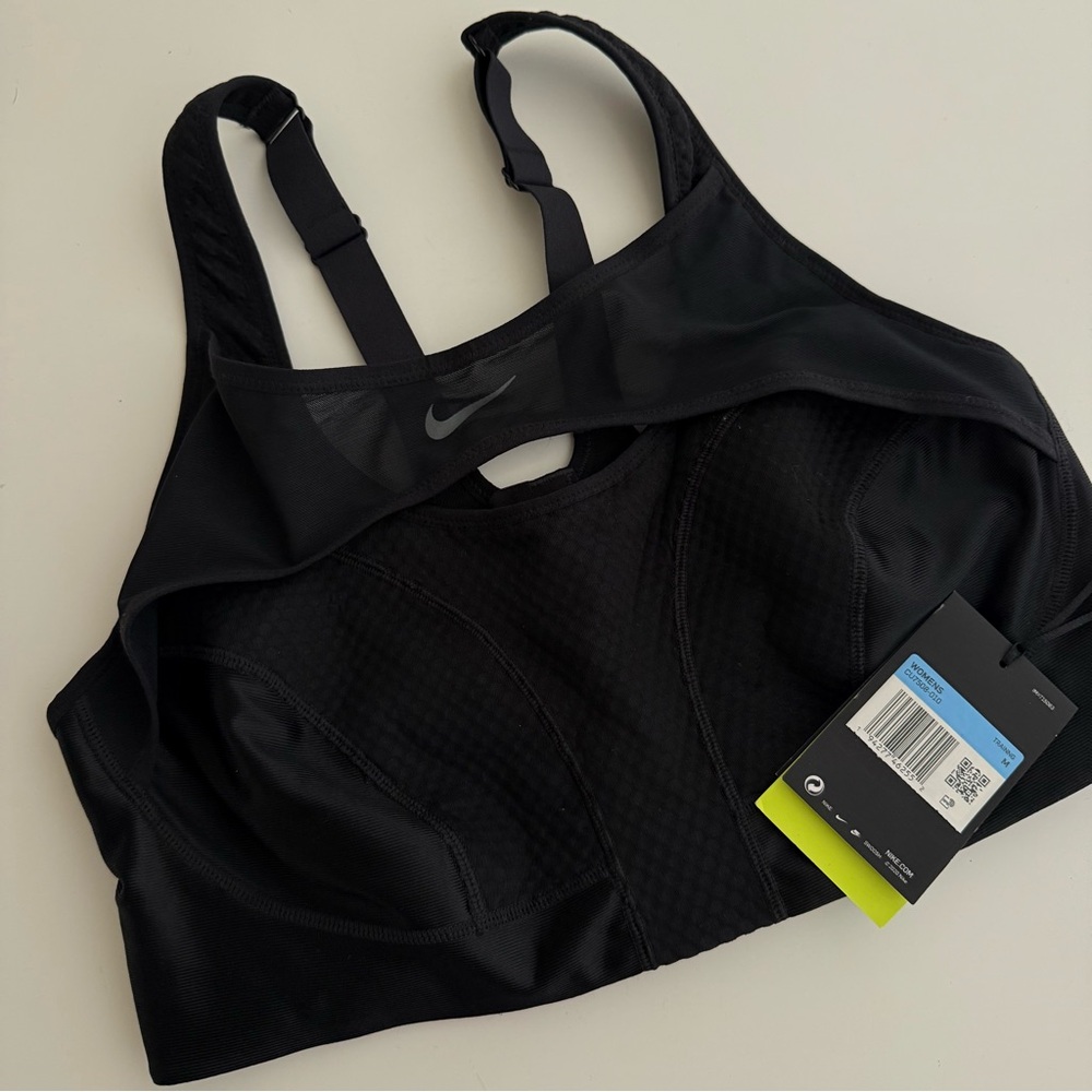 Nike Women's Alpha Ultrabreathe Sports Bra